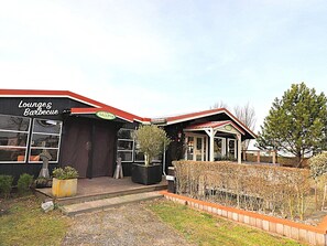 Tent | Exterior