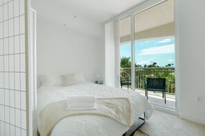 2 bedrooms, iron/ironing board, free WiFi