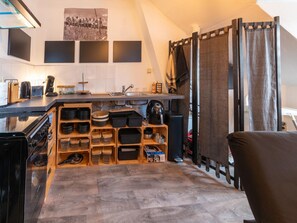 Apartment | Private kitchen - Nice Apartment in Liege With Parking (Liege)