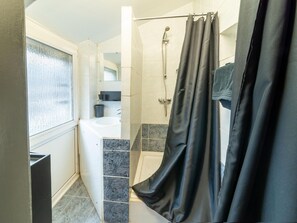 Apartment | Bathroom