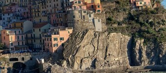 Italian old world charm with amazing view near Cinque Terre CITRA 011002-LT-0160