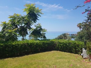 Villa | Garden - Attractive Apartment in Corfu With sea View (Corfu)
