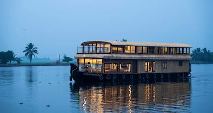 Honeymoon Houseboat