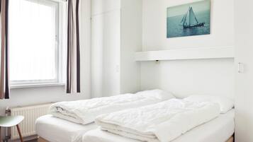 4 bedrooms, individually furnished