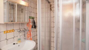 House | Bathroom