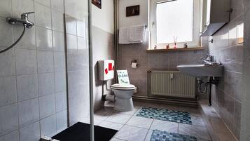 Apartment | Bathroom