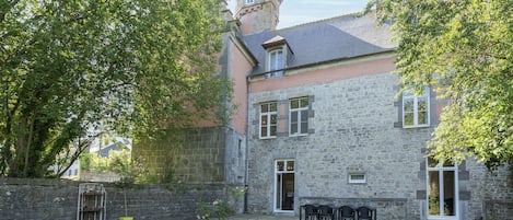 House | Exterior