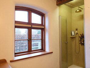 Apartment | Badezimmer | Handtücher