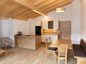 Apartment | Private kitchen - Apartment in Kleinarl Near Ski Slopes (Kleinarl)