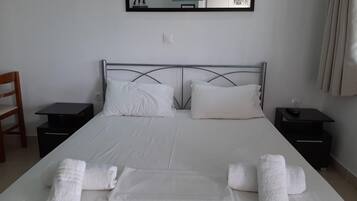 Departamento | 1 habitación, muebles diferentes y ropa de cama