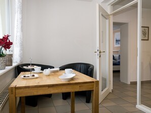 Apartment | Dining