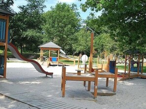 House | Property amenity - Detached House in Lanaken With Large Garden (Lanaken)