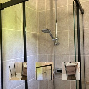 Shower, hair dryer, soap, shampoo - Villa, golden island view, a stone's throw from the beach. Breathtaking view! (Saint-Raphaël)