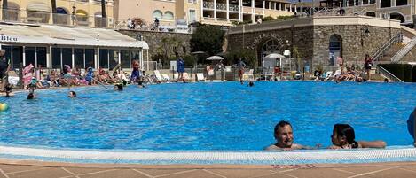 Piscine extérieure