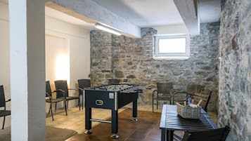 Apartment | Game room