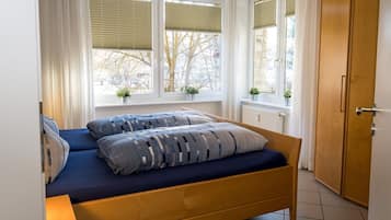 Apartment | 5 bedrooms, individually furnished, iron/ironing board, bed sheets
