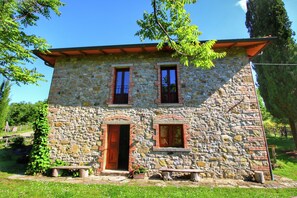 House | Exterior - Rustic Holiday Home, Ortignano (Ortignano Raggiolo)