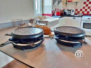 Refrigerador, microondas, horno y lavavajillas 