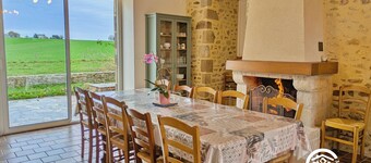 Spacious countryside cottage with fishing pond