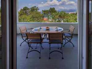 Apartment | Dining - Apartment in Silo on Krk Island (Dobrinj)