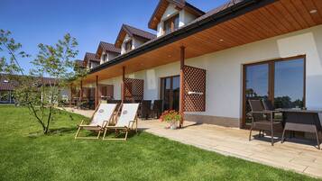 House | Outdoor dining