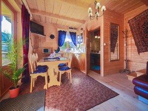Dining - Cottage With a View of the Tatra Mountains (Poronin)