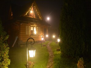 ชาเลท์ | บริเวณภายนอก