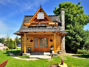 Chalet | Exterior - Cottage With a View of the Tatra Mountains (Poronin)