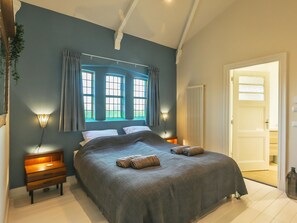 Villa | 5 Schlafzimmer, individuell eingerichtet, Bettwäsche
