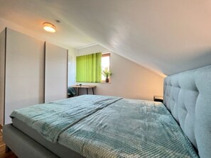 2 habitaciones y ropa de cama