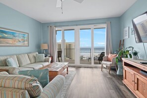 TV - Ocean View 8th Floor Condo at Laketown Wharf 825 (Panama City Beach)