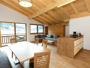 Dining - High-quality Apartment With ski Storage (Kleinarl)