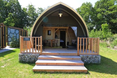 Romantic Tent Lodge in Dalerveen