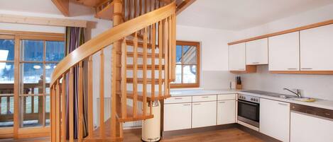 Apartment | Private kitchen | High chair