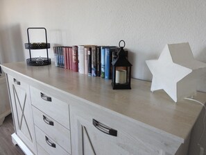 House | 2 bedrooms, individually furnished, bed sheets - Family-friendly Escape (Ballenstedt)