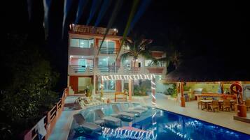 Alberca al aire libre