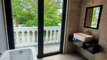 Superior Studio | Free minibar, soundproofing, iron/ironing board, free WiFi