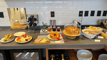 Free daily local cuisine breakfast