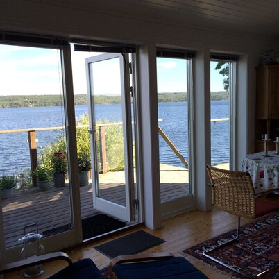 Idyllic Swedish vacation home in a dream location directly on the lake, south of Gothenburg