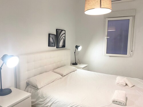 Ronda de Segovia Apartment Center