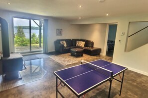 Spielezimmer
