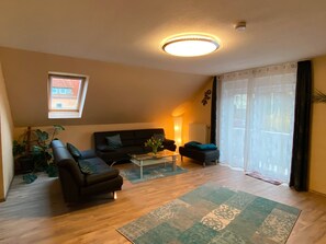Smart TV, books - Spacious vacation apartment on the outskirts of Goslar (Goslar)