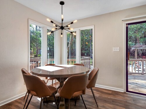 Palmer & Tally - Fenced in Yard + Private Pool