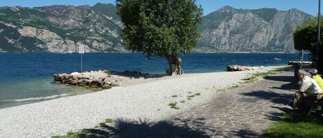 Am Strand, Liegestühle
