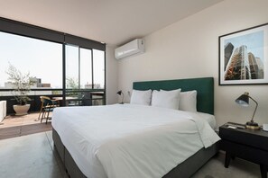 1 室のベッドルーム、デスク、アイロン / アイロン台、WiFi