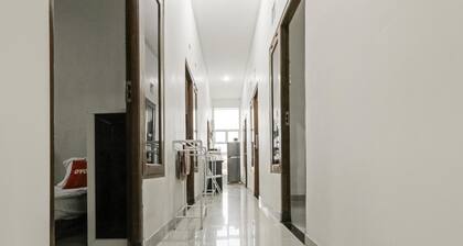 OYO 3838 Tamansari Guest House