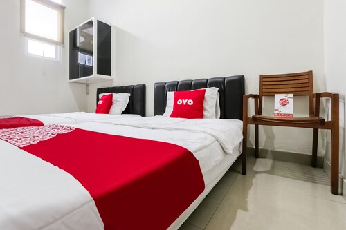 OYO 3838 Tamansari Guest House