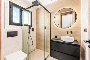 Shower, towels