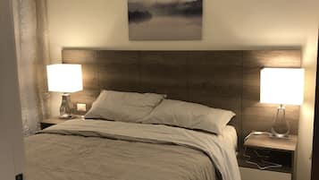 Apartemen Deluks, 1 Tempat Tidur King dengan tempat tidur Sofa, pemandangan laut | Wi-Fi gratis