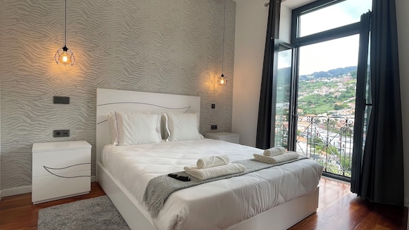 1 soveværelse, egyptiske bomuldslagner, premium-sengetøj, dundyner